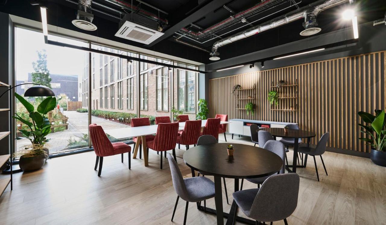 For Students Only The Oaks In Coventry Apartamento Exterior foto