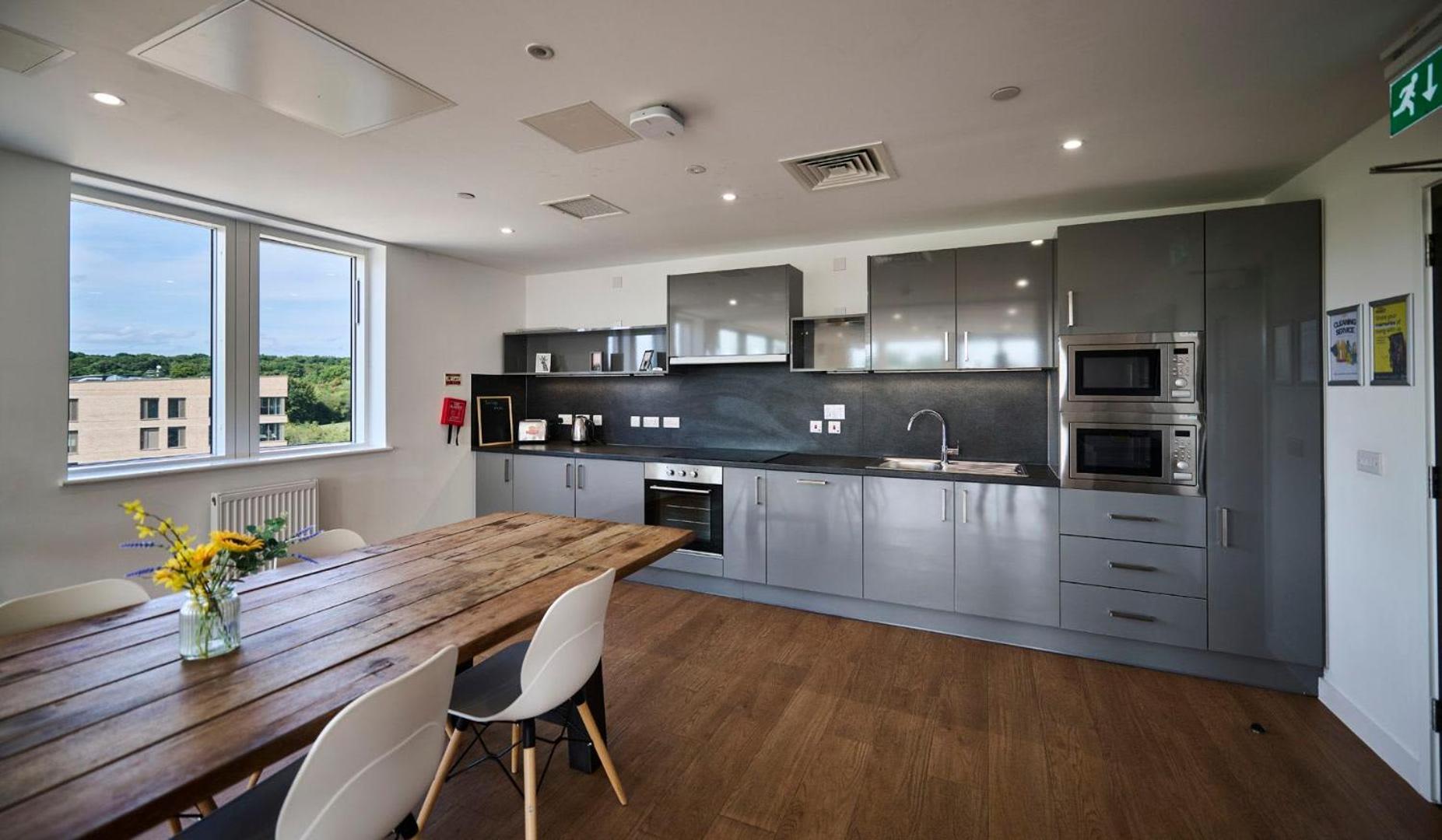 For Students Only The Oaks In Coventry Apartamento Exterior foto